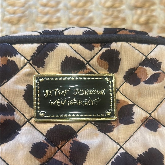 Betsey Johnson Leopard Print Quilted Women's Bag - Picture 2 of 5